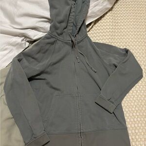 Uniqlo Gray Hooded Zip-Up Sweatshirt
